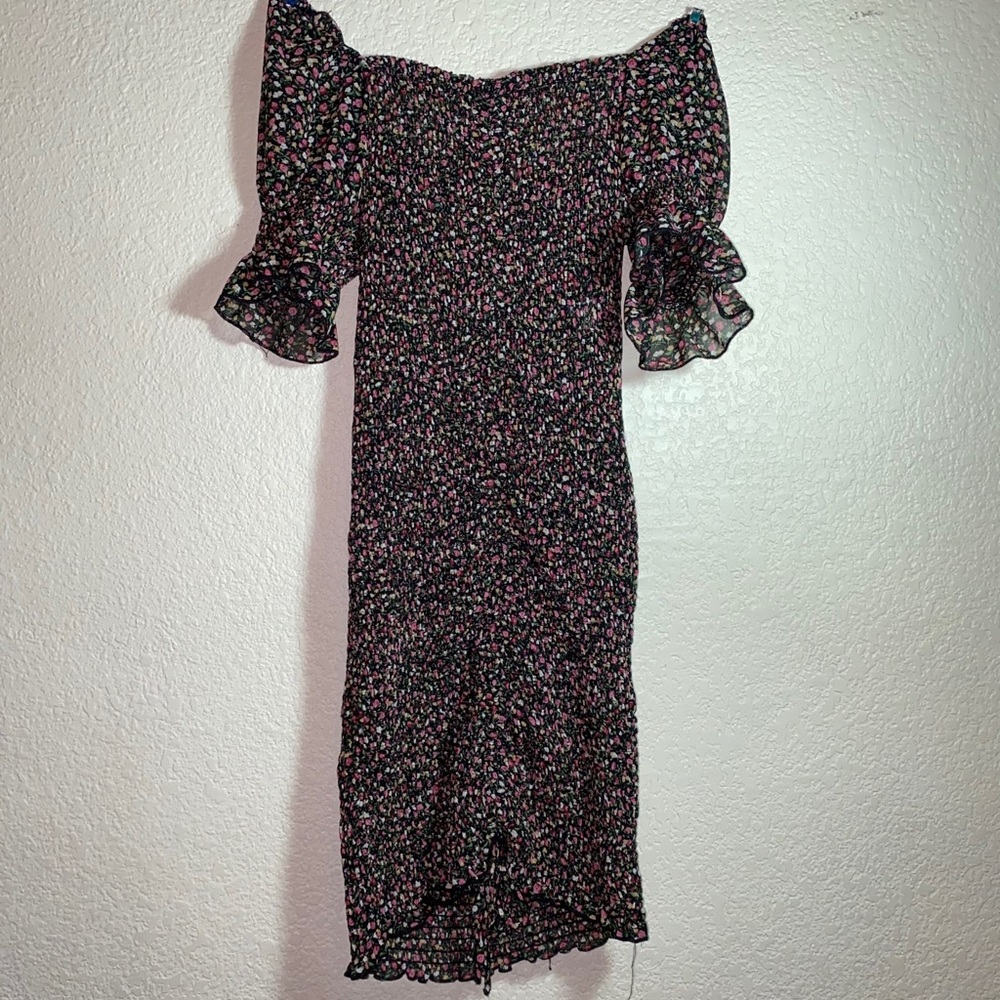 Dress - Picture 1 of 1